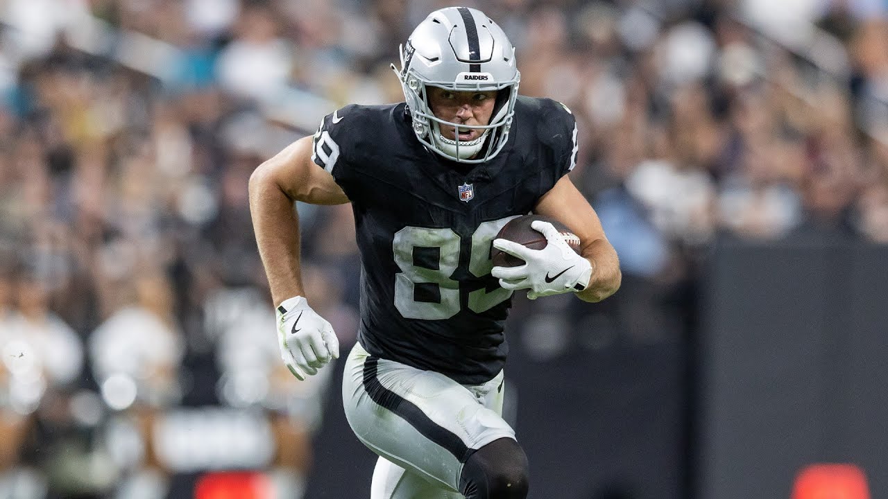 Best plays from Brock Bowers' 127-yard, 3-TD game vs. Jaguars | Week 9