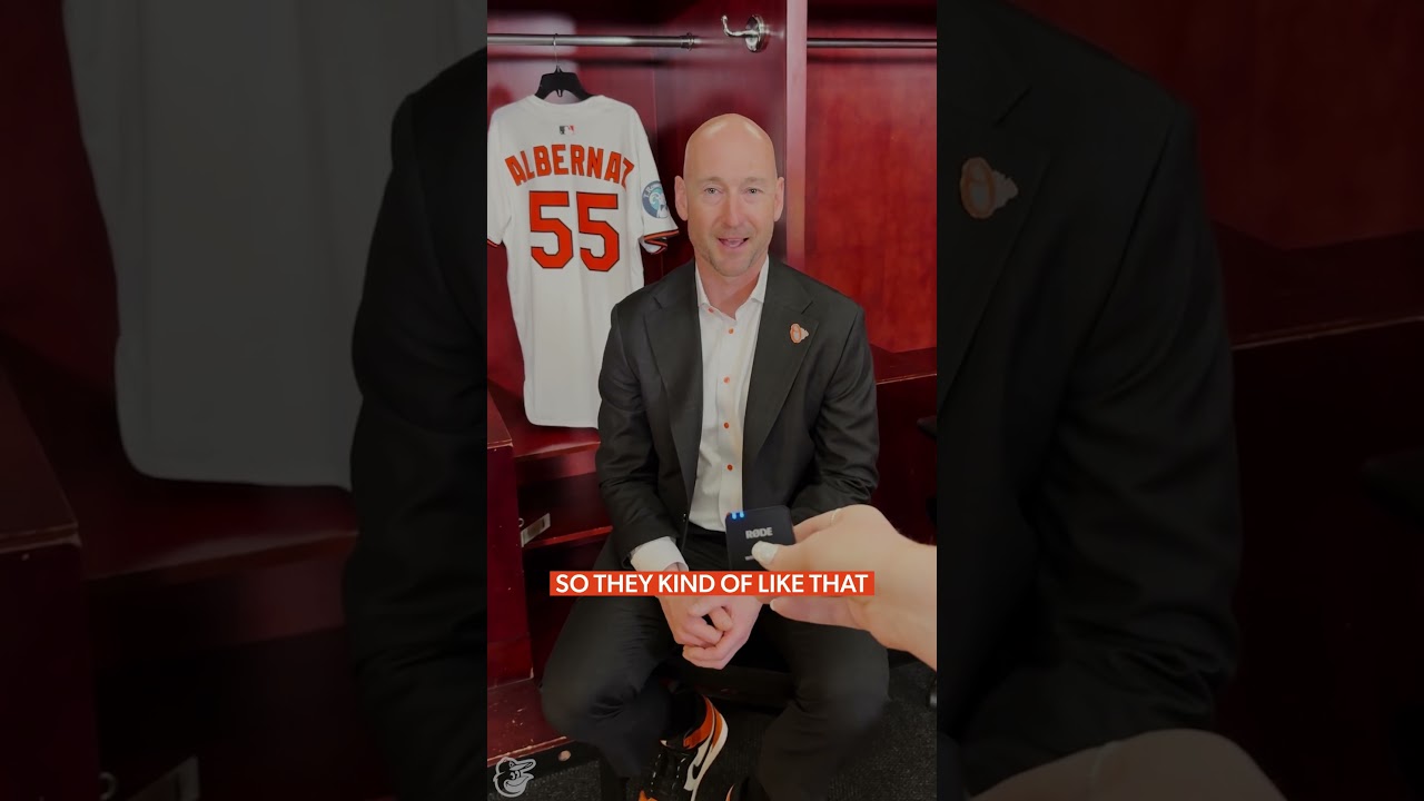 Alby on the mini mic 🎙️