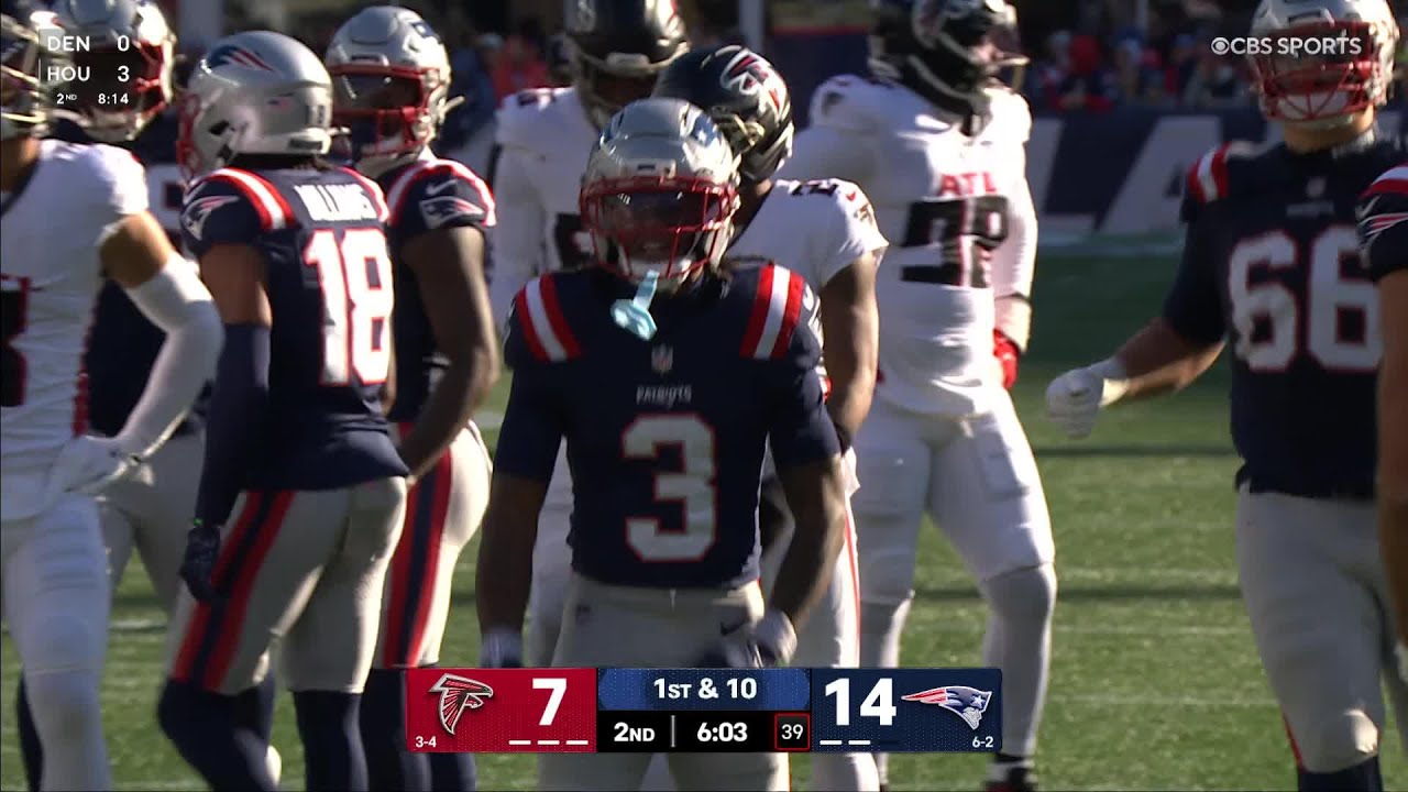 Douglas and Diggs lead Pats downfield for TD
