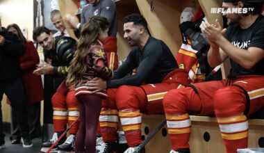 How cute is this?! Naylah Kadri reads the starting lineup ahead of her dad's big night