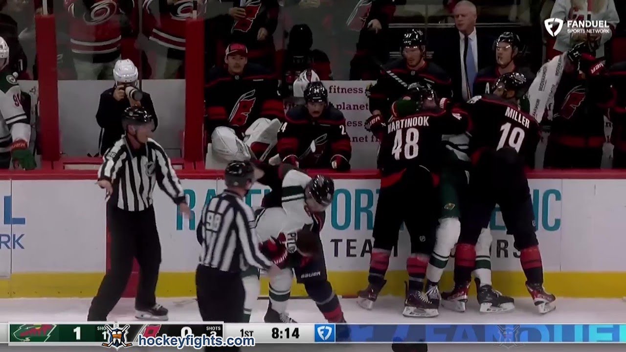 Tyler Pitlick vs Jordan Staal Nov 06, 2025