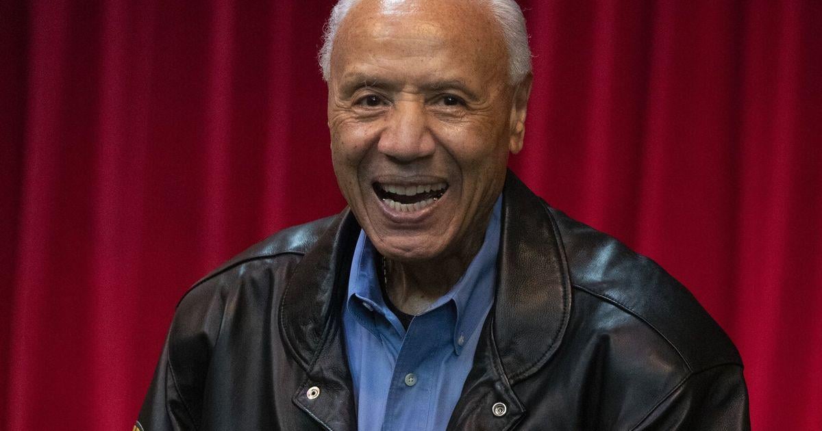 [Booth] Lenny Wilkens, Basketball Hall of Famer as both a player and coach and godfather of Seattle basketball, has passed away at the age of 88
