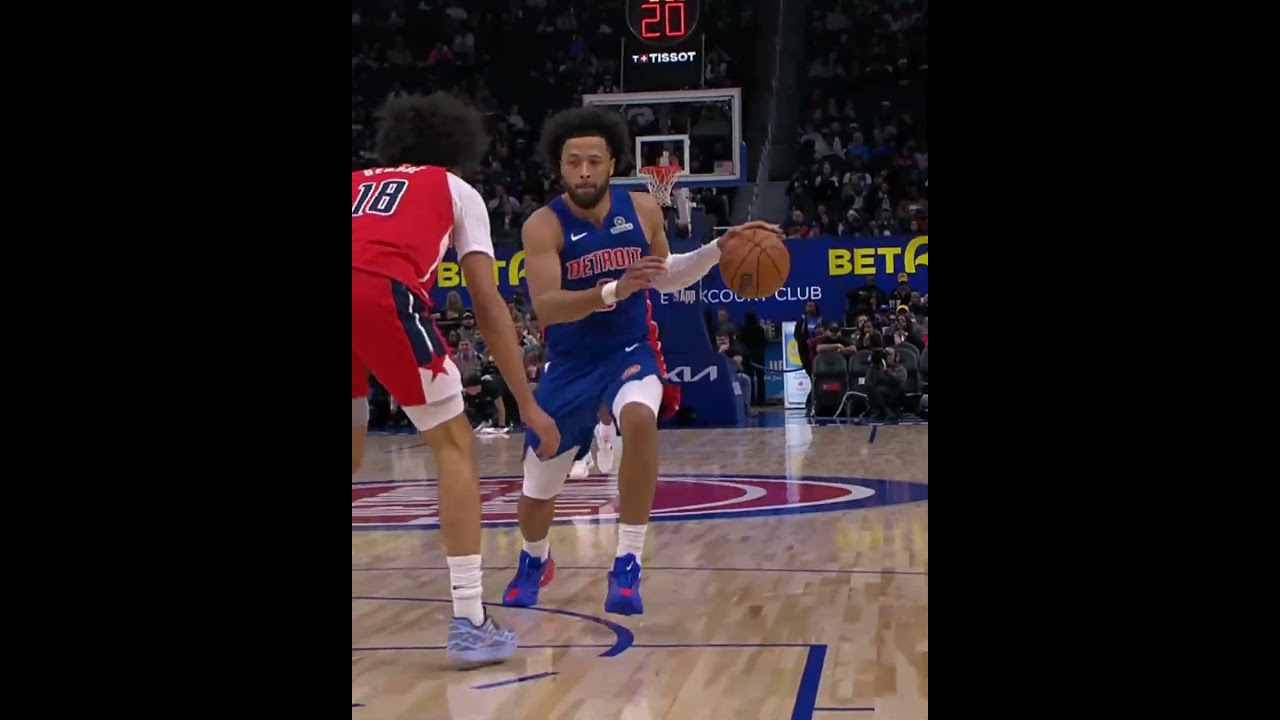 Cade Cooking Early 🥘… 21 in the First Half!