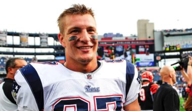 Rob Gronkowski to Sign One-Day Contract with New England Patriots on November 12
