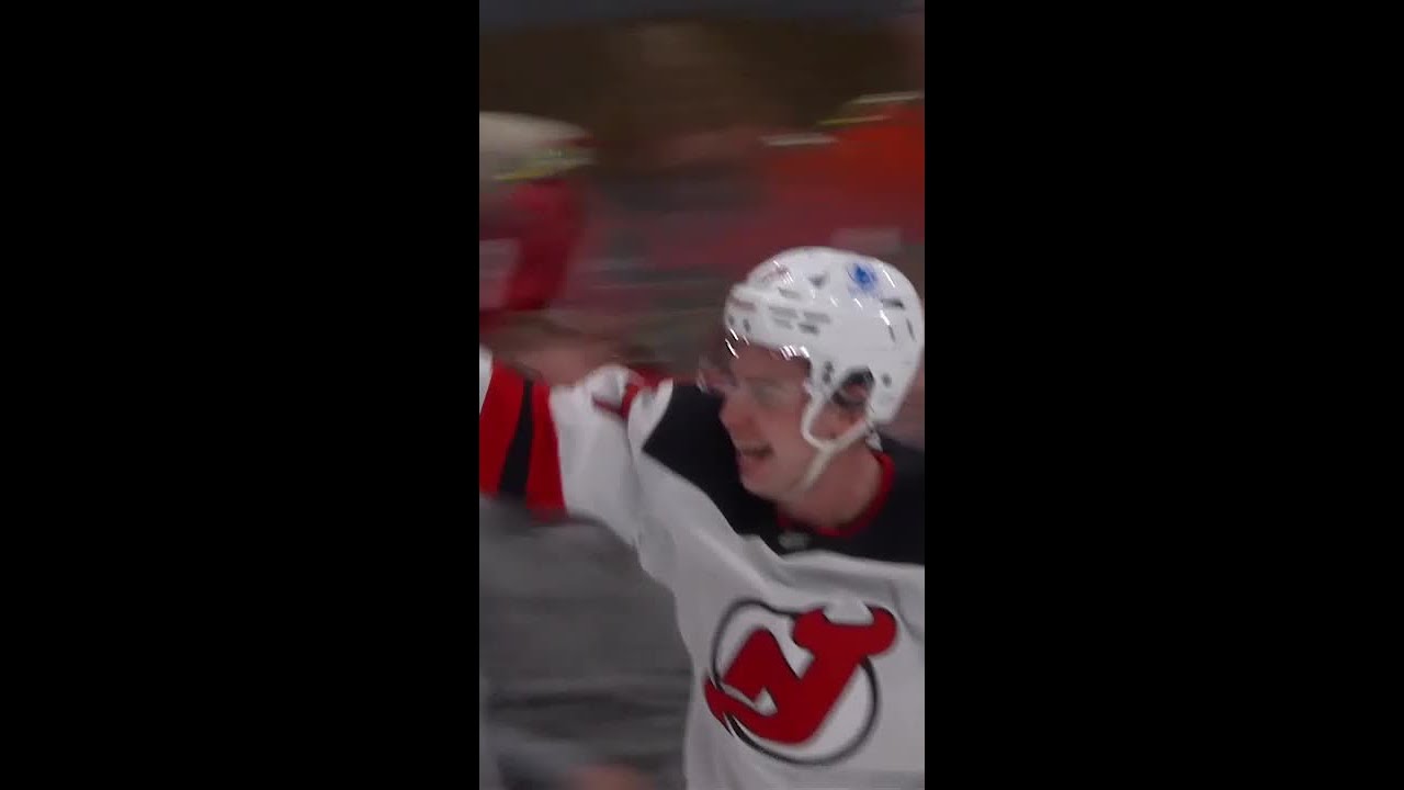 Simon Nemec with a Spectacular Short Goal vs. Chicago Blackhawks