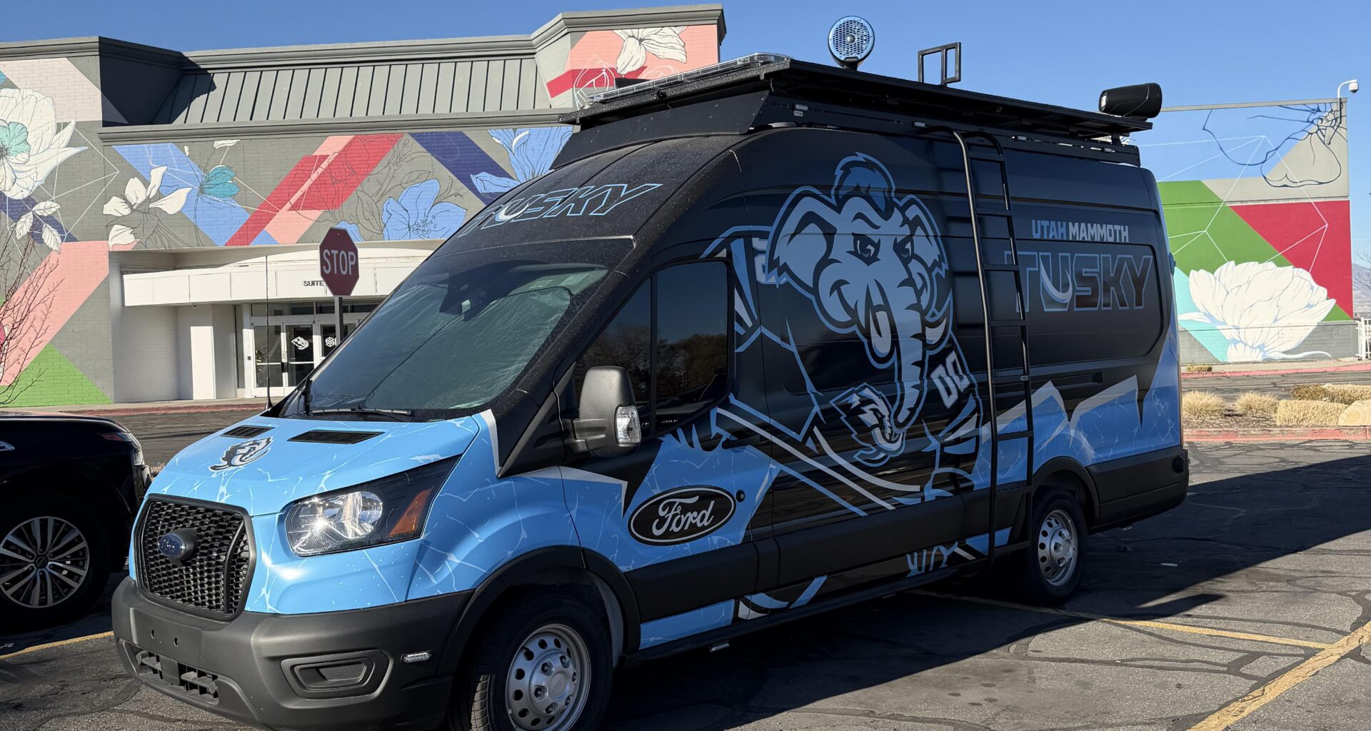 Tusky rides in style