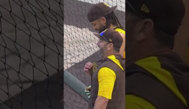 Fernando Tatis Jr accidentally hit fan during practice, so he signed a ball for him 💛 #tatis #padres