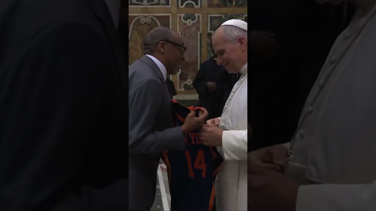 Spike Lee delivers a SPECIAL Knicks jersey to Pope Leo 💙🧡#shorts