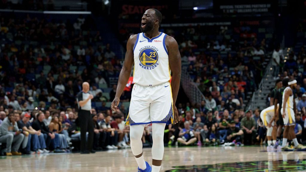 Draymond Green confronts fan over 'Angel Reese' chant