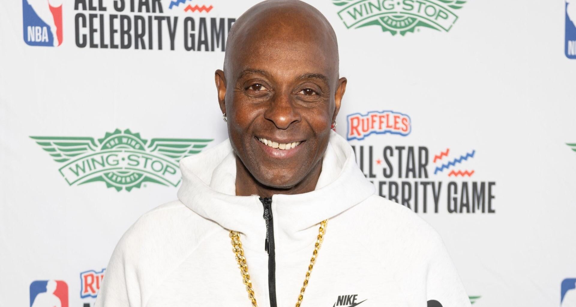 Jerry Rice wipes out nearly $700k in school lunch debt