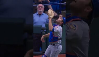 R.A. Dickey completes the SECOND one-hitter of his career 👏