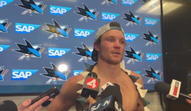 Dellandrea Wins Player of the Game Necklace | Sharks vs. Kings Post-Game (11.20.25)
