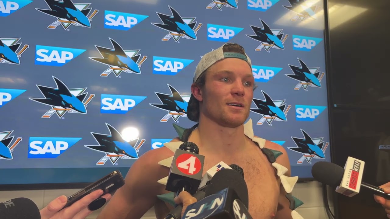 Dellandrea Wins Player of the Game Necklace | Sharks vs. Kings Post-Game (11.20.25)