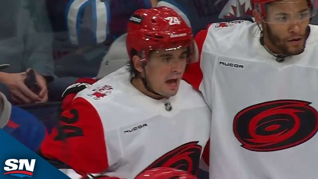 Seth Jarvis Scores Short-Handed Goal Against Hometown Jets