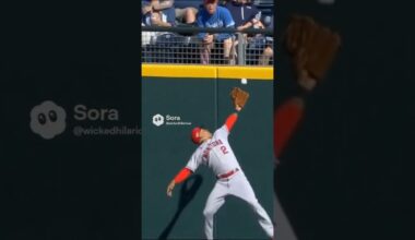 Lazy Fly Ball… And Rosario STILL Misses It 😭⚾