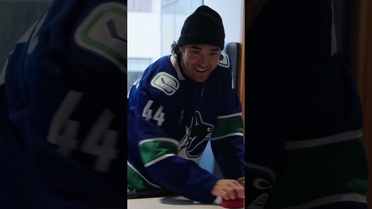 Canucks players making memories at BC Children's Hospital Foundation 💙