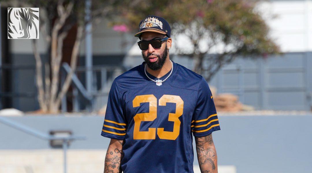 [Stein] Anthony Davis and his representation at Klutch Sports will seek a contract extension from a new team if he indeed gets dealt.