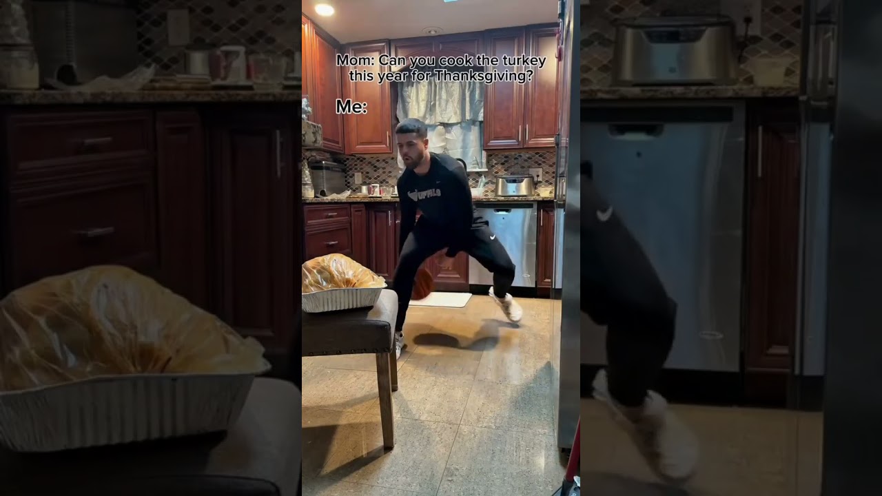 This guy is ready to cook 😂 🦃 🏀 | (Via rob.vacco/ IG)