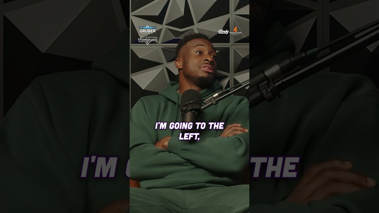 Antetokounmpo's ALLEY-OOP DUNK in NBA return with Milwaukee Bucks