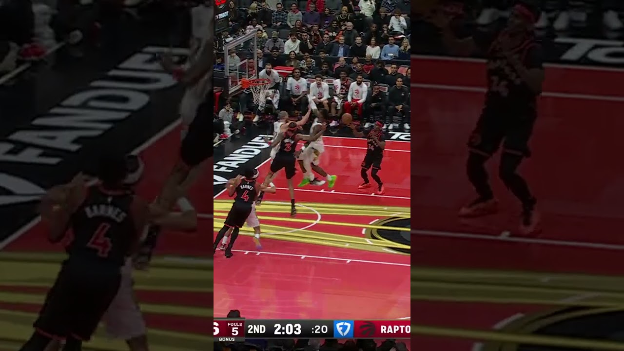 Jay Huff Met Him at the Rim ✋