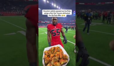 Gloves on with sauce 😮 (via @houstontexans/TT)