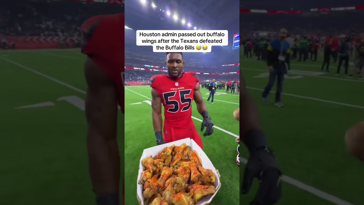 Gloves on with sauce 😮 (via @houstontexans/TT)