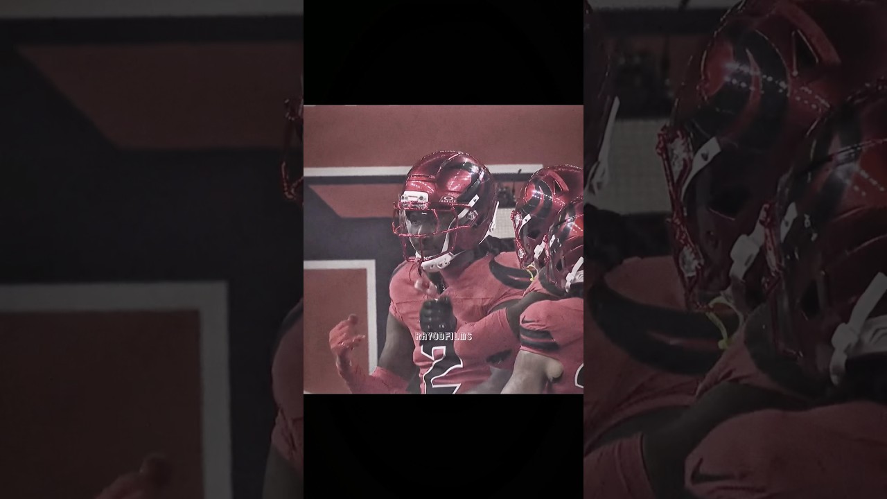 Don’t let the Texans in👀 #shorts