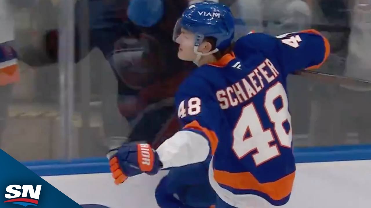 Islanders' Matthew Schaefer Rifles Wicked Wrister Past Flyers' Samuel Ersson