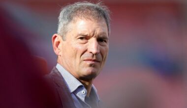 Leroy Hoard Details How Bernie Kosar Survived the Worst Beating in NFL