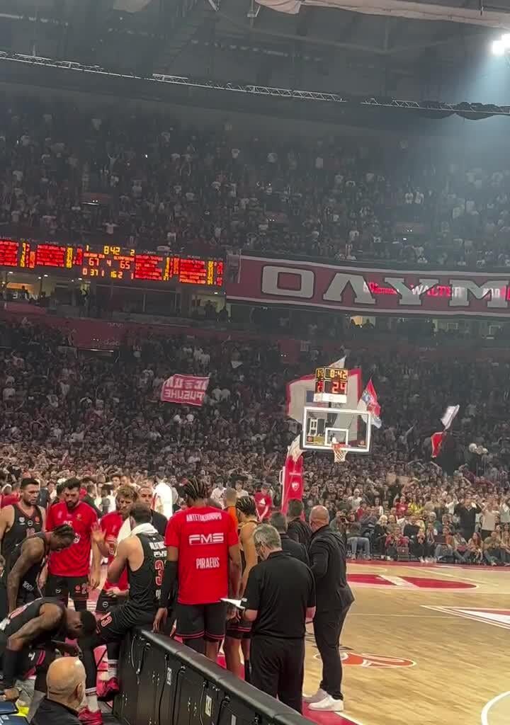 Former MIP candidate Devonte Graham debuts in Eurolegaue and ignites 20k fans in Belgrade Arena.