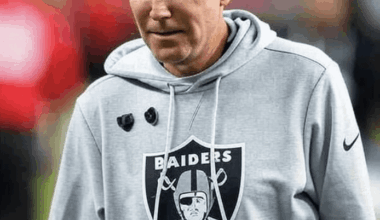 Pete Carroll coaching the Raiders