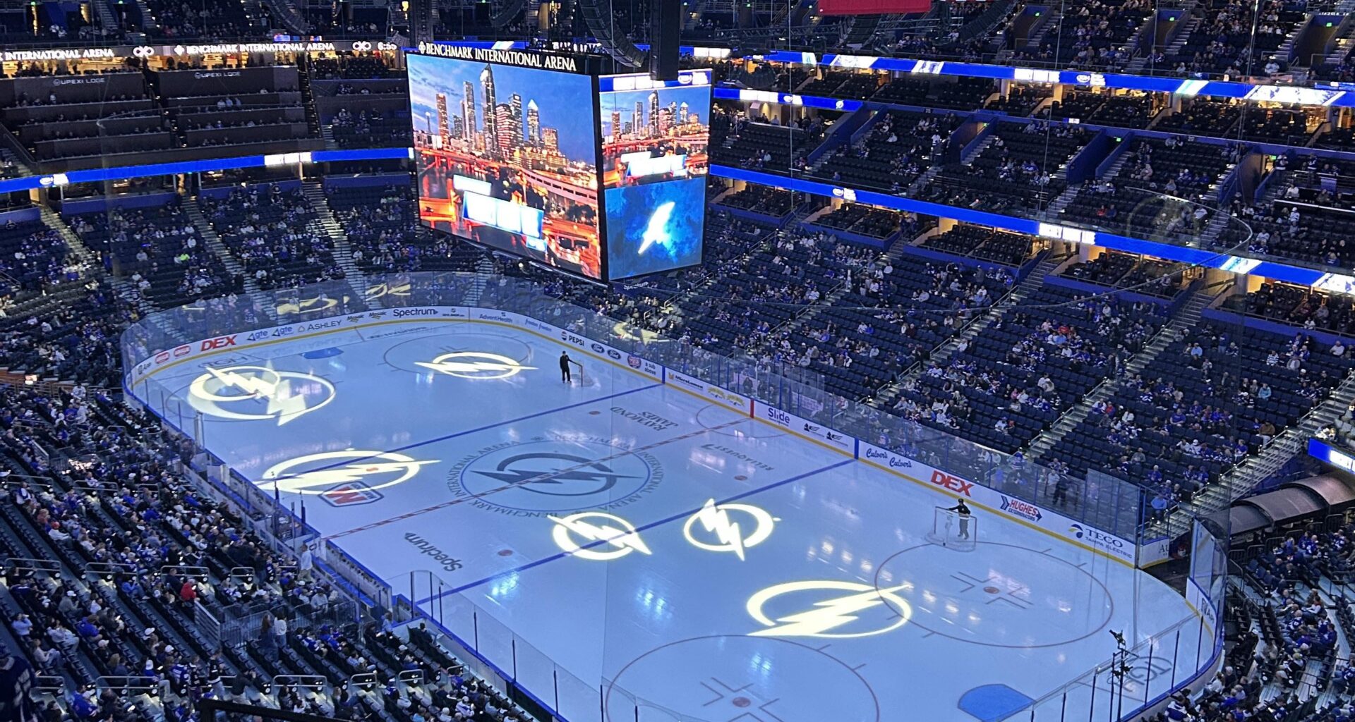 Check in from 326 let’s go bolts! ⚡️