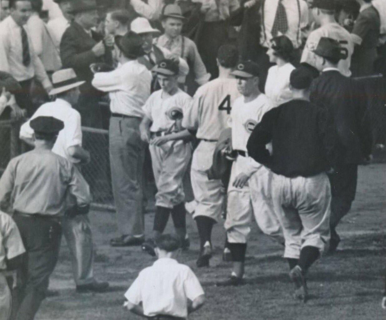 Crosley Field, Cincinnati, Oct 8, 1939 - Lou Gehrig leaves the field for last time after the Yankees just beat the Reds 7-4 in 10-innings in Game 4 to complete a World Series sweep.