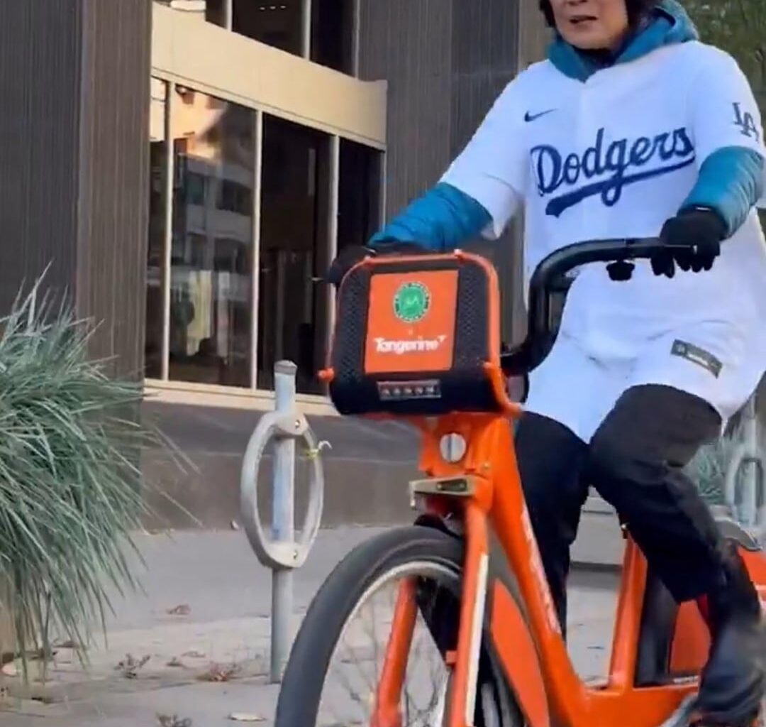 Toronto Mayor Olivia Chow isn't a sore loser! The mayor made good on her World Series bet with L.A. Mayor Karen Bass and rode around Toronto wearing a Dodgers jersey after the Blue Jays lost the championship