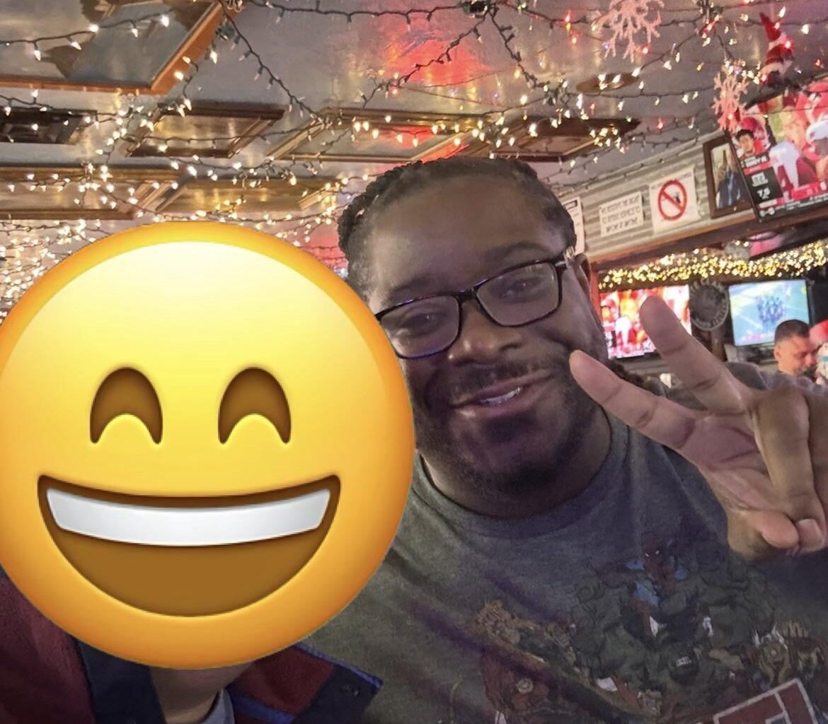 Met Eddie Lacey at a bar. He says he’s flying to Green Bay later today