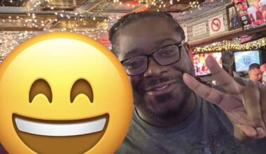 Met Eddie Lacey at a bar. He says he’s flying to Green Bay later today