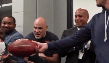 Enjoy this gif my fellow comrades