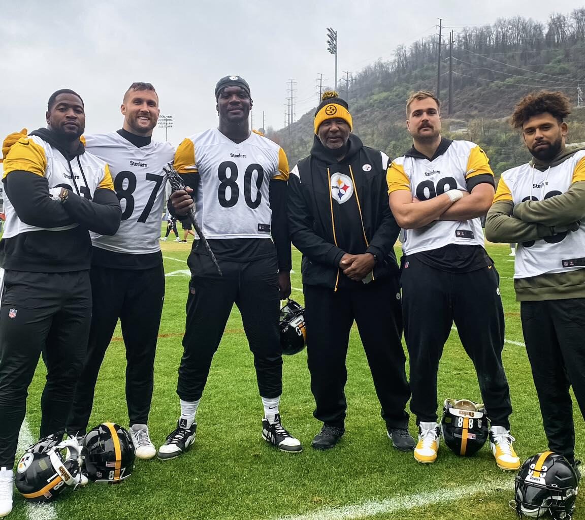 The Angry Runs scepter is in Pittsburgh 😡😈