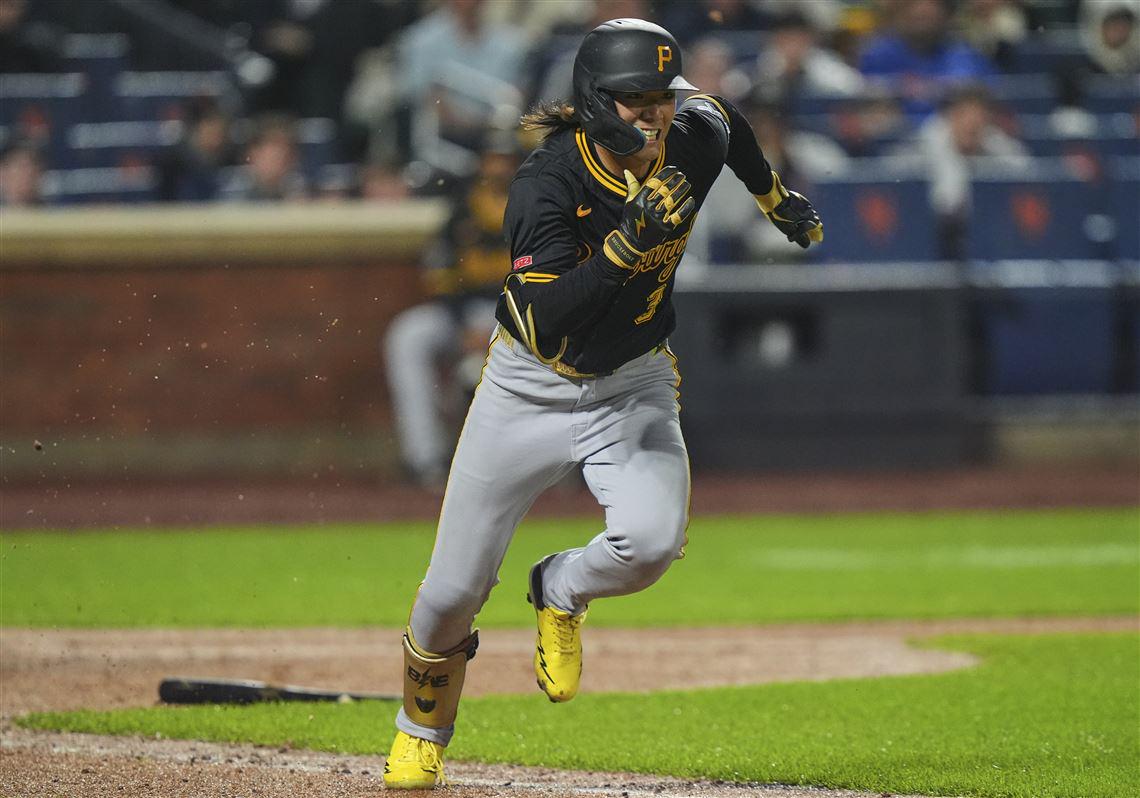 Sources: Pirates Place OF Ji-Hwan Bae, INF Liover Peguero On Waivers