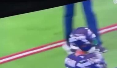 JSN’s been doing WHAT all over the field? (Sherm’s reaction is 🤌🏻)