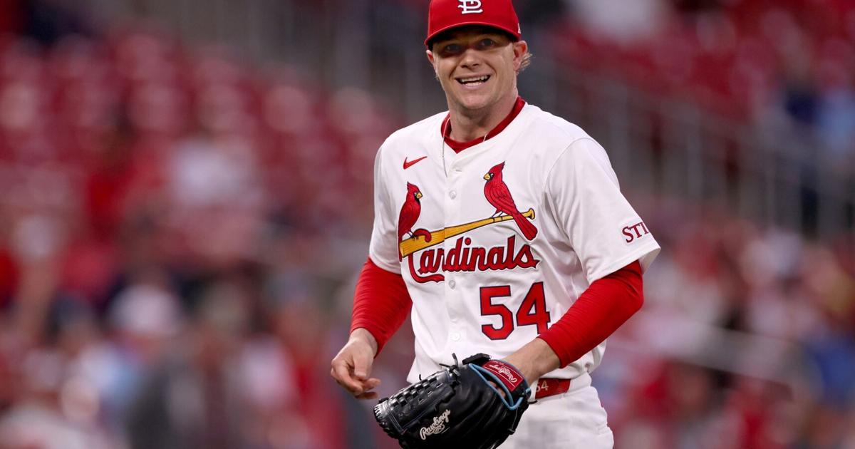 Cardinals finalizing trade to send Sonny Gray to Boston Red Sox, per sources