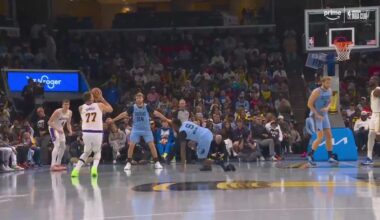 [Highlight] Luka Doncic cooks Vince Williams so badly he loses his shoe