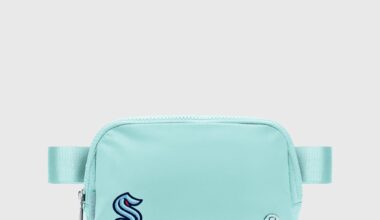 Kraken x Lululemon Everywhere Bag