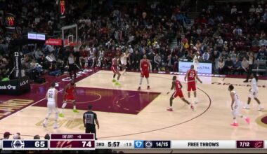 [Highlight] After starting 0-14 for deep on the season, Nae'Qwan Tomlin hits his first three of the season