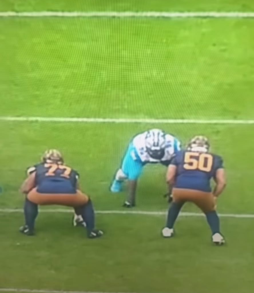 Weekly Derrick Brown Frisbee Toss