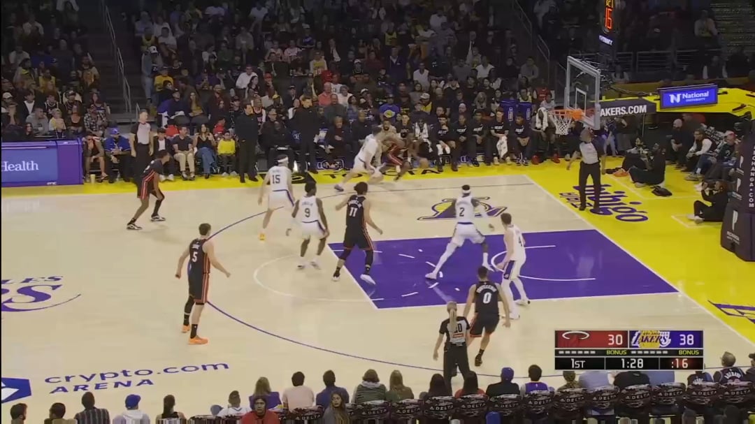 Austin reaves lob to bronny