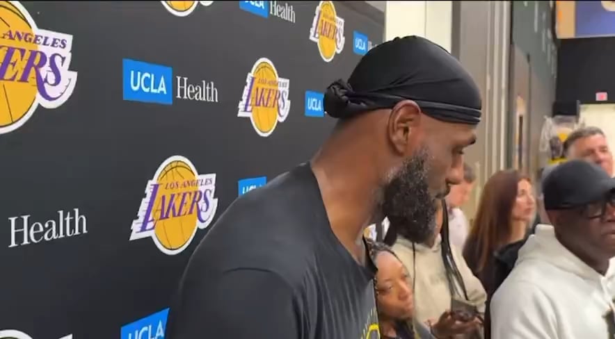 LeBron: “Spo always say positionless basketball. Be positionless.”