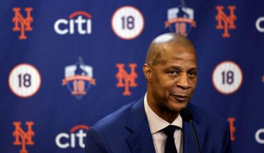 Trump pardons MLB great Darryl Strawberry on 1995 tax evasion charge
