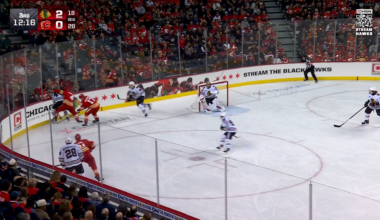 Connor Bedard picks up his 3rd assist of the night as Andre Burakovsky buries it on the 3-on-1