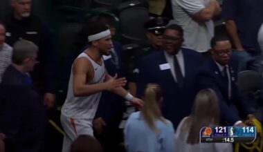 [Highlight] Devin Booker makes a young fans day after diving out of bounds